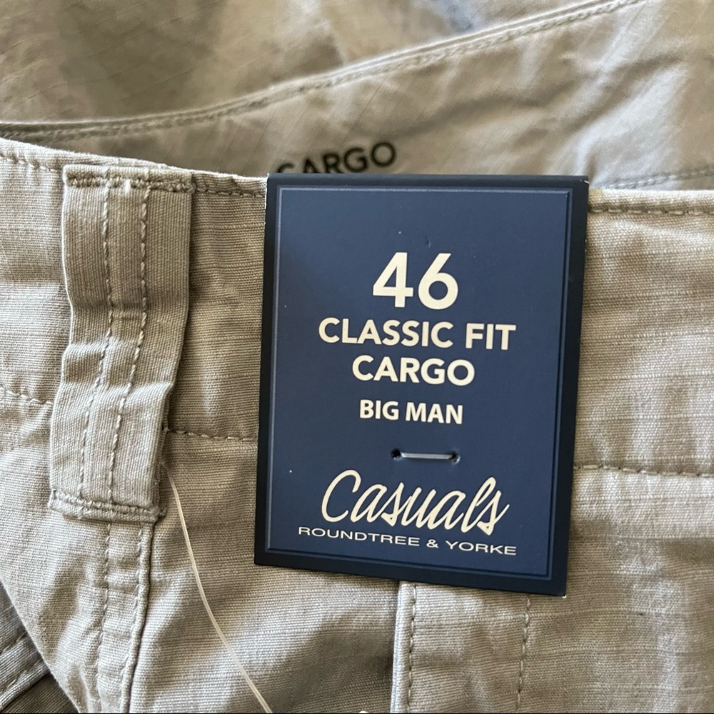 Classic Fit Big Man Cargo Shorts - Picture 11 of 14